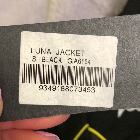 I.AM.GIA - Picture 5 of 5